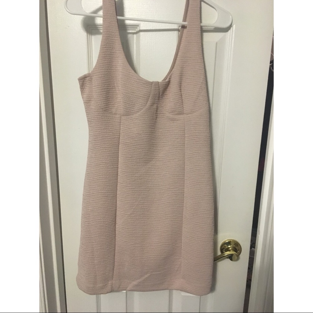 NWT Soft pink body con dress